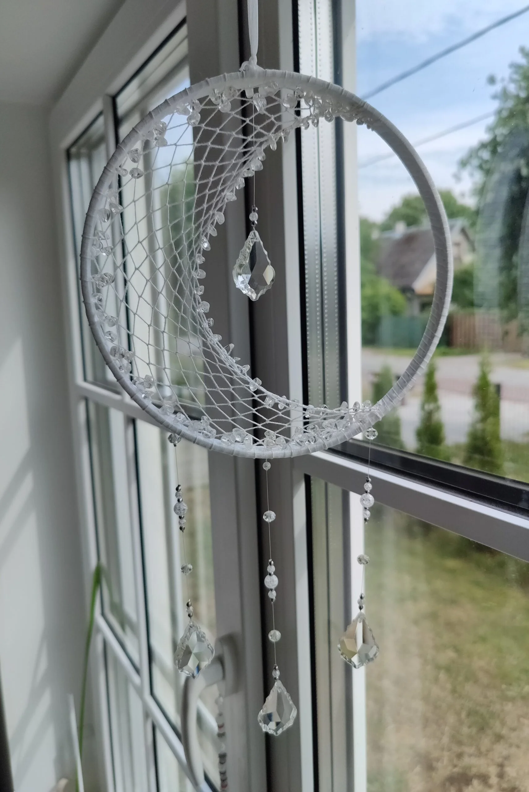 Päikese- ja unenäopüüdja Kuu mäekristallidega - Image 2